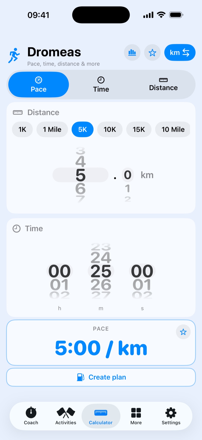 Dromeas pace calculator on iPhone: a 5 km distance and 25-minute target giving a 5:00 per-kilometre pace, with a splits table.